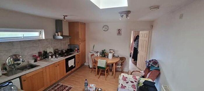 1 Bedroom Flat For Sale In Hendon Way, Golders Green, London, NW2