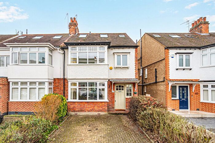 4 Bedroom Semi Detached House For Sale In Warwick Road, London, W5