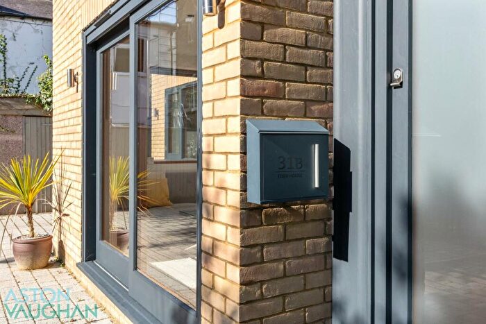2 Bedroom Detached House For Sale In East Drive, Brighton, BN2