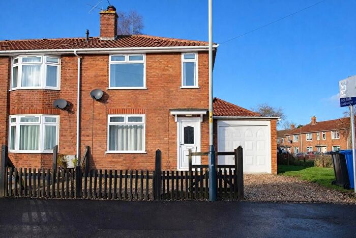 3 Bedroom Town House For Sale In Earlham Grove, Norwich, NR5