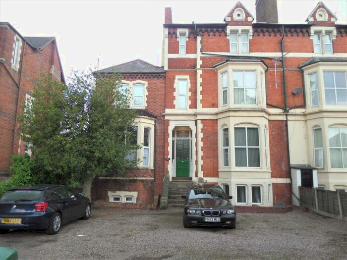 Studio To Rent In Newbridge Crescent, Wolverhampton, West Midlands, WV6