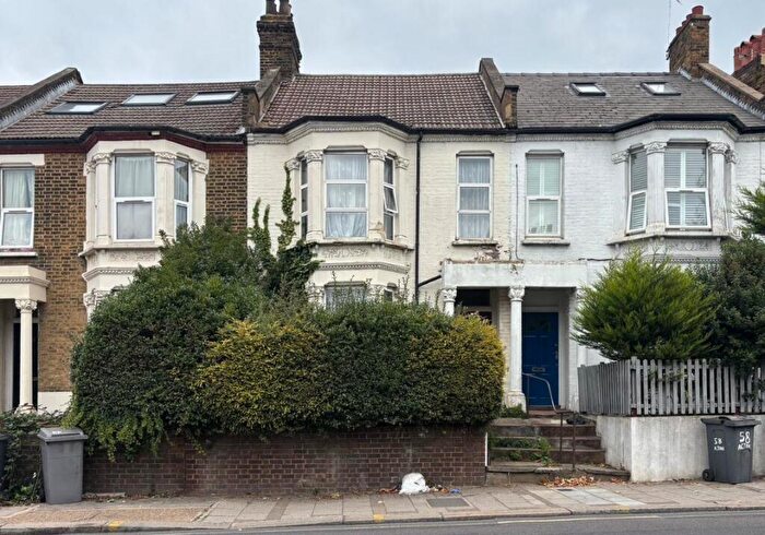 3 Bedroom Terraced House For Sale In Acton Lane, Harlesden, London, NW10