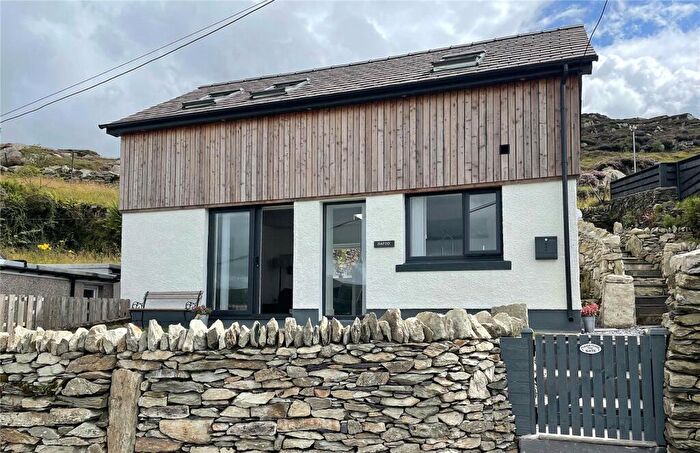 2 Bedroom House For Sale In Gallt Y Foel, Caernarfon, Gwynedd, LL55