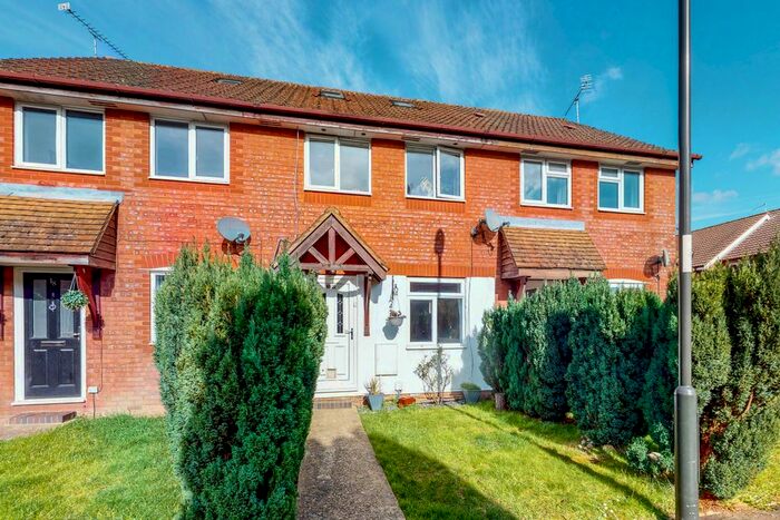 2 Bedroom Terraced House To Rent In Berkeley Close, Crawley, RH11