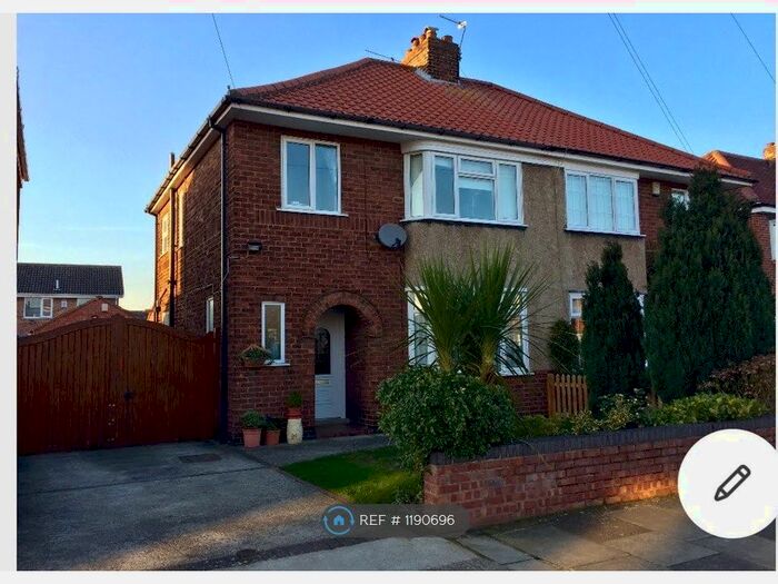3 Bedroom Semi-Detached House To Rent In Reighton Avenue, York, YO30