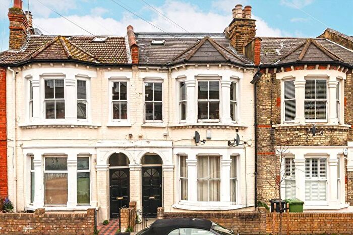 2 Bedroom Flat For Sale In Kilkie Street, Fulham, SW6