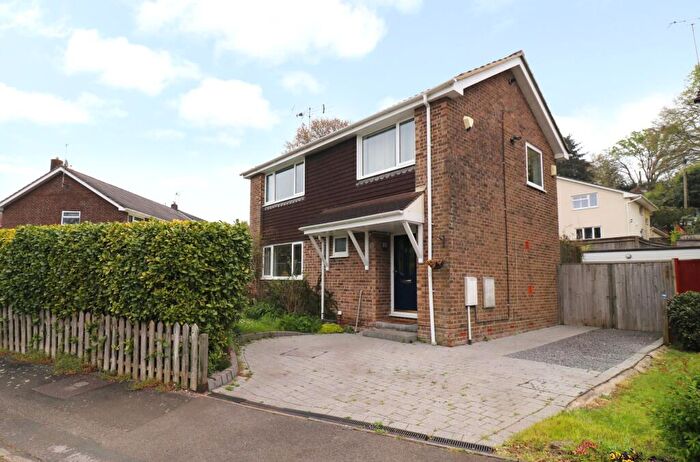 3 Bedroom Detached House For Sale In Bursledon, Southampton, SO31