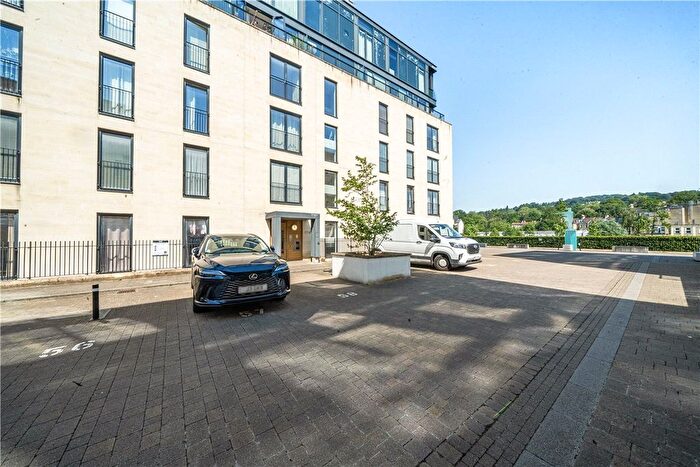 2 Bedroom Flat To Rent In Percy Terrace, Bath, Somerset, BA2