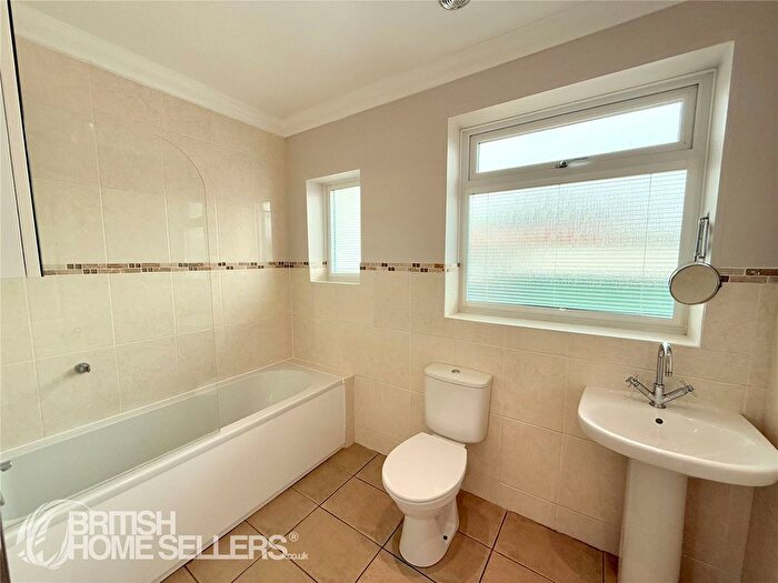 4 Bedroom Bungalow For Sale In Alder Road, Poole, Dorset, BH12