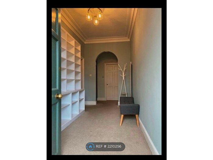 3 Bedroom Flat To Rent In Stockbridge, Edinburgh, EH4