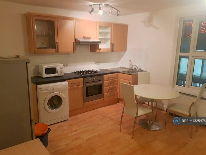 1 Bedroom Flat To Rent In Northumberland Park, London, N17
