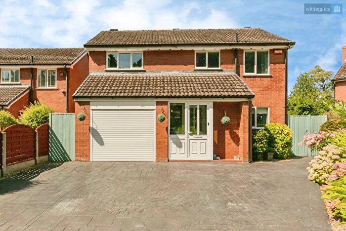 4 Bedroom Detached House For Sale In Queens Park Drive, Crewe, Cheshire, CW2