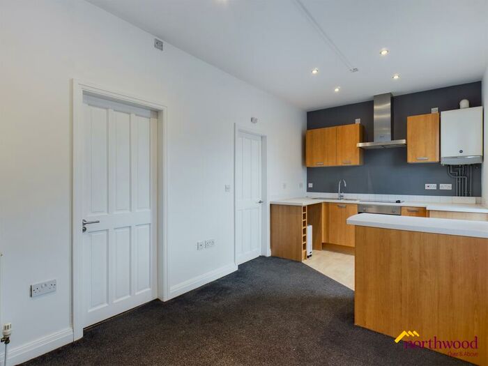 1 Bedroom Flat To Rent In High Street, Silverdale, ST5