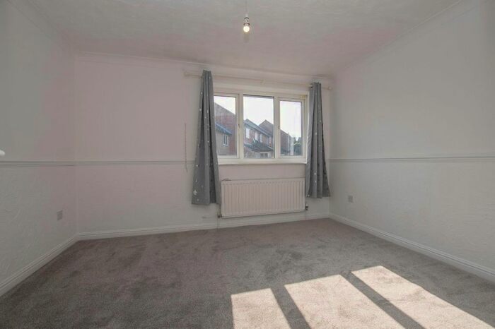 1 Bedroom Terraced House To Rent In Bracklesham Close, Southampton, SO19
