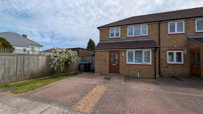 3 Bedroom End Of Terrace House To Rent In Lydia Road, Walmer, Deal, Kent, CT14