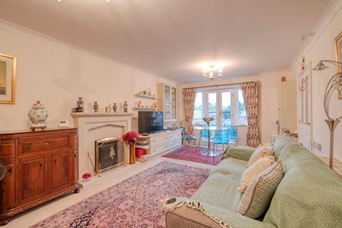 2 Bedroom Retirement Property For Sale In Burcot Lane, Brook Court Burcot Lane, B60