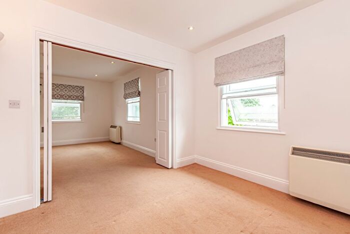 Studio To Rent In Oxford Road, Kidlington, OX5