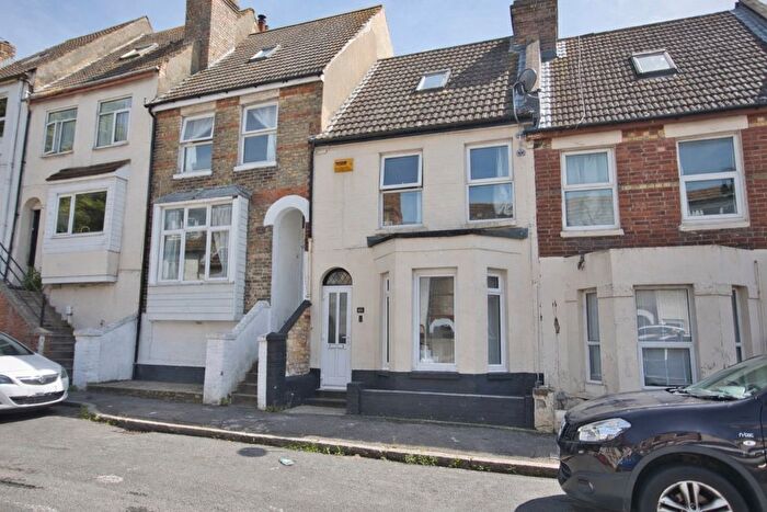 3 Bedroom Terraced House To Rent In Thanet Gardens, Folkestone, CT19