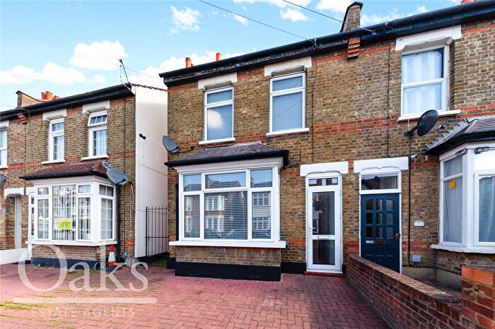 3 Bedroom End Of Terrace House To Rent In Colvin Road, Thornton Heath, CR7