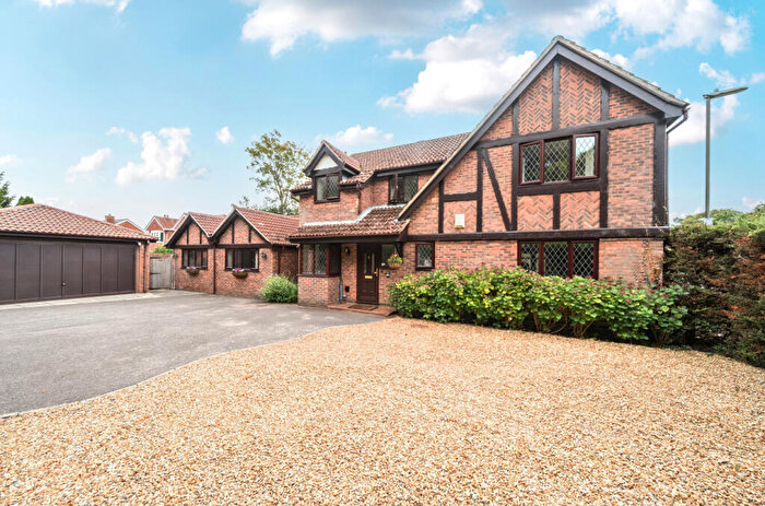 6 Bedroom Detached House For Sale In Brook Lane, Sarisbury Green, Hampshire, SO31