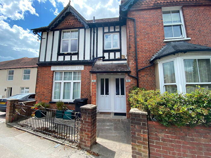 2 Bedroom Flat To Rent In Kennet Road, Newbury, RG14