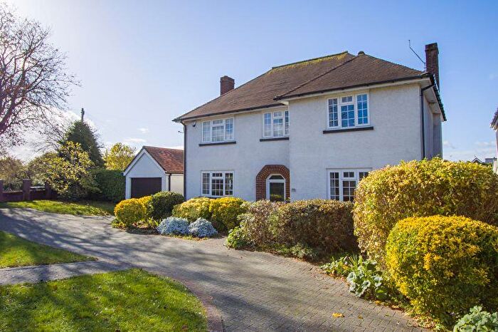3 Bedroom Detached House For Sale In Westbourne Road, Penarth, CF64