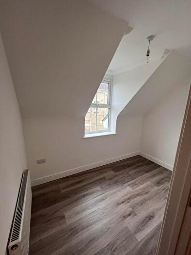 2 Bedroom Flat To Rent In Available From Nd October : Modern -Bedroom Apartment In Southbourne - £, Pcm, BH6