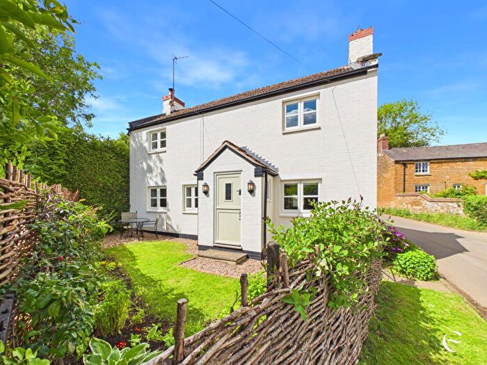 4 Bedroom Detached House For Sale In Ridlington Road, Preston, LE15
