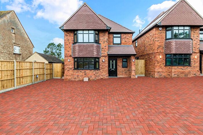 3 Bedroom Detached House To Rent In Brockham Lane, Brockham, RH3