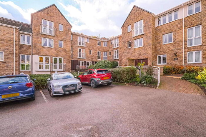 1 Bedroom Apartment For Sale In St. Stephens Fold, Huddersfield, HD3