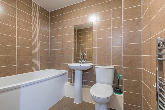 2 Bedroom Apartment To Rent In Riverside Place, Kendal, LA9