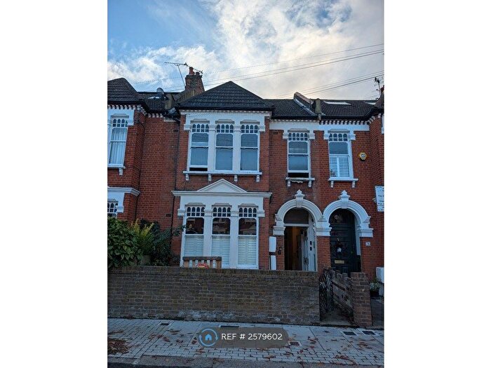 1 Bedroom Flat To Rent In Louisville Road, London, SW17