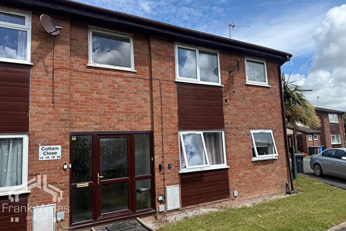 1 Bedroom Flat For Sale In Cottam Close, Lytham St. Annes, Lancashire, FY8