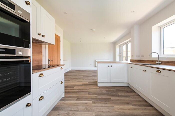 4 Bedroom Detached House For Sale In No, Maybank, Manor Way, Halesowen, B62