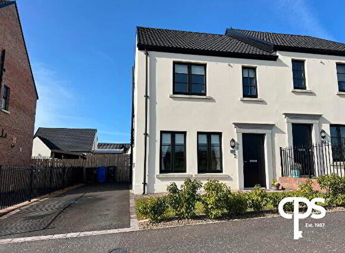 3 Bedroom Semi-Detached House For Sale In Beech Hill View, Derry, BT47
