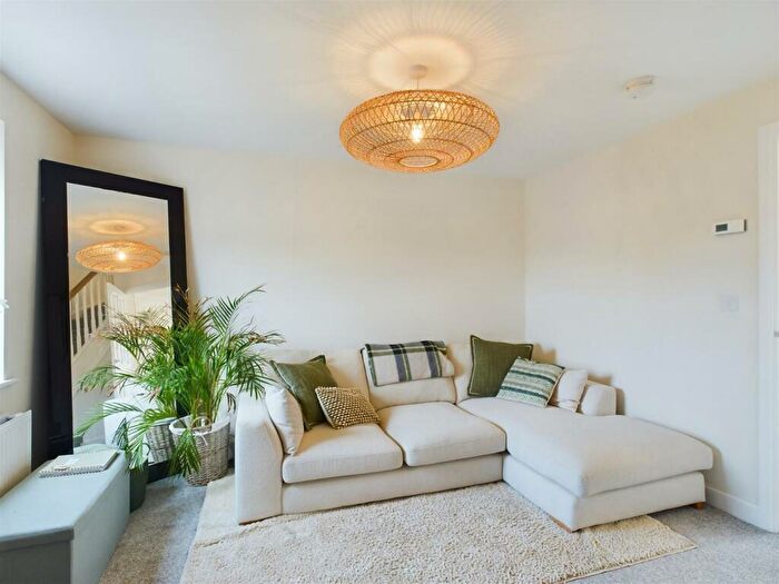 2 Bedroom House To Rent In Cadmium Drive, Ashlawn Gardens, Rugby, CV22