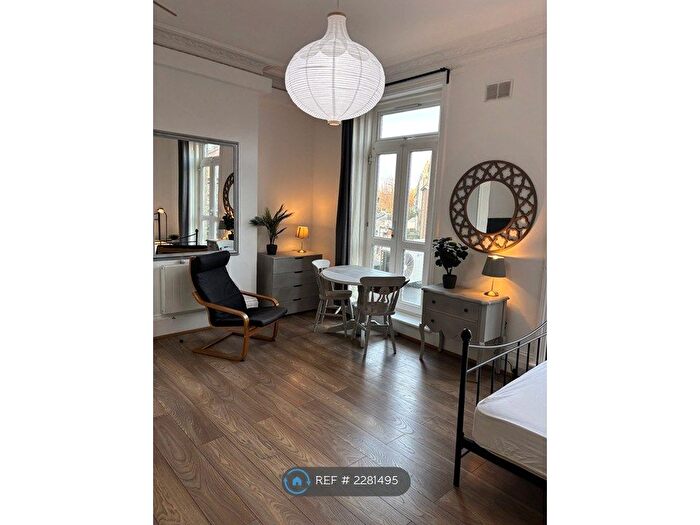 Studio To Rent In Shepherds Bush Road, Hammersmith, W6