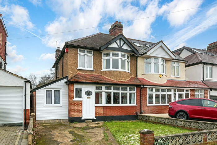4 Bedroom Semi Detached House For Sale In Greenfield Avenue, Surbiton, KT5