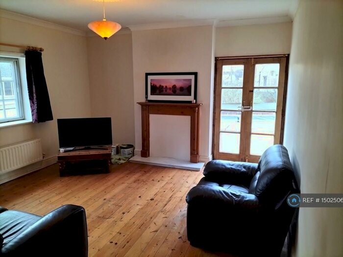 2 Bedroom Flat To Rent In High Street, Lincoln, LN4