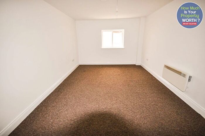 3 Bedroom Flat To Rent In Town Centre, Midland Road, Bedford, MK40