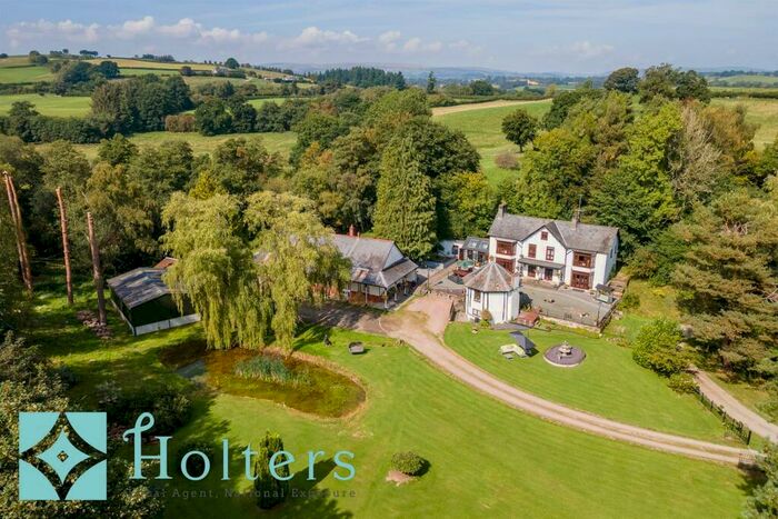 6 Bedroom Detached House For Sale In Golf Links Road, Builth Wells, LD2