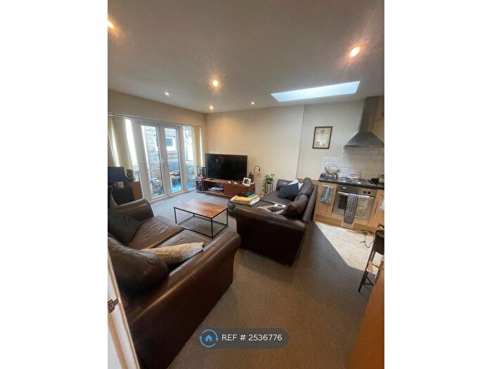 1 Bedroom Flat To Rent In Upton Villa, Bristol, BS3