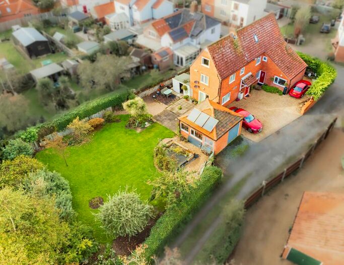 5 Bedroom Detached House For Sale In Fakenham Road, Great Ryburgh, NR21