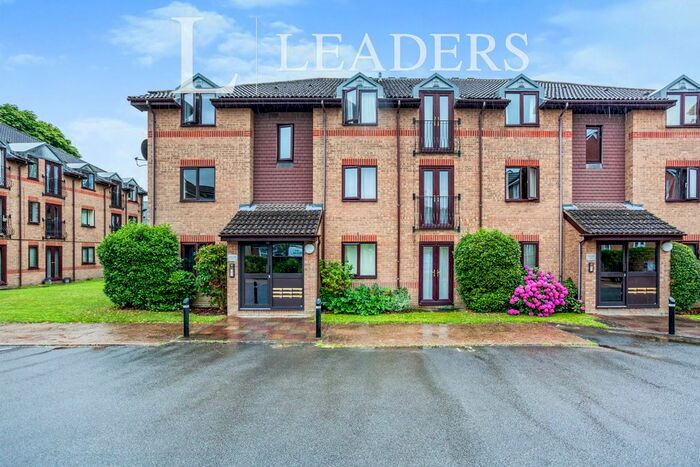 Studio To Rent In Kings Road, Horsham, RH13