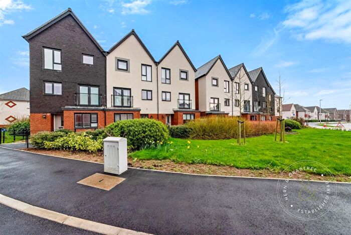 4 Bedroom Town House For Sale In Rhodfa Pant-Teg, Lisvane, Cardiff, CF14