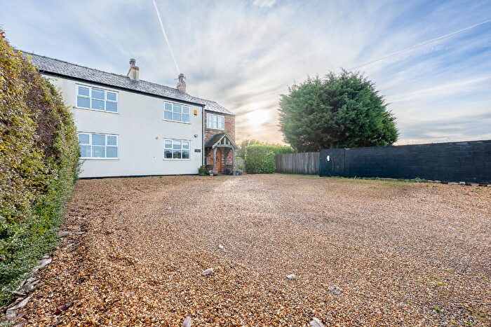 4 Bedroom Semi Detached House For Sale In Sluice Lane, Rufford, L40