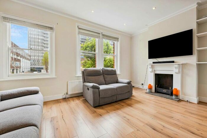 2 Bedroom Flat To Rent In St. Dunstans Road, London, W6