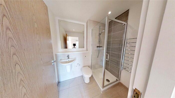 3 Bedroom Flat To Rent In The Plaza, Advent Way, Ancoats, Manchester, M4