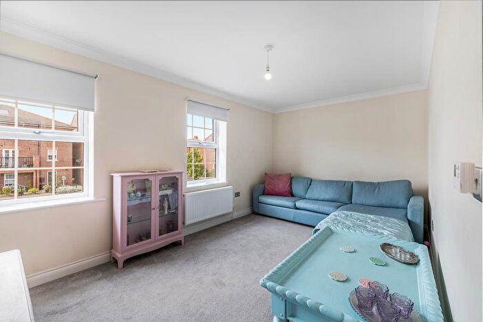 3 Bedroom End Of Terrace House For Sale In Circus Approach, Spalding, PE11