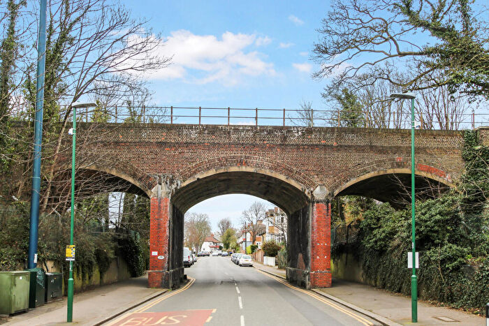 2 Bedroom Flat To Rent In Banstead, Carshalton, (), SM5